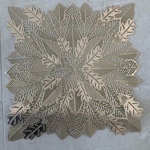 Dinning gold placemats, set of 4